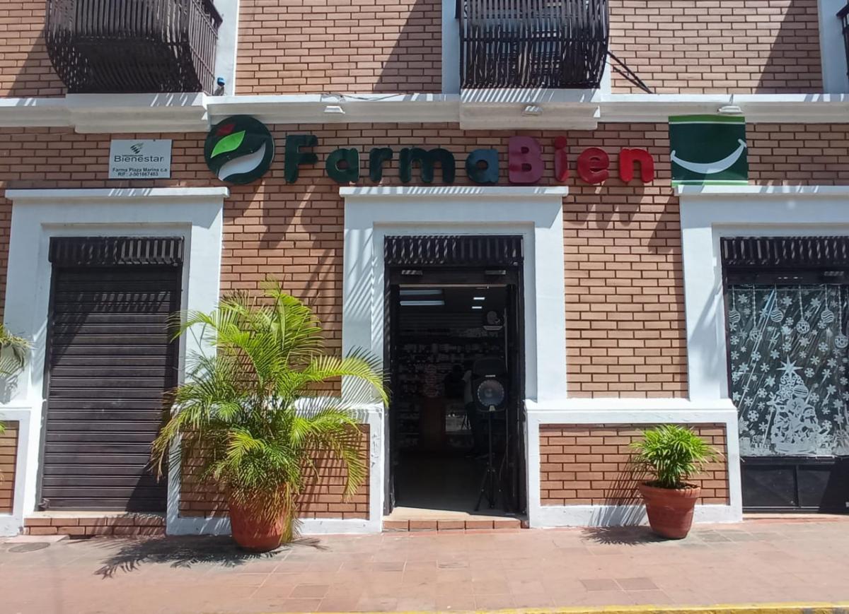 Portada de Farmabien C.C. Plaza Marina